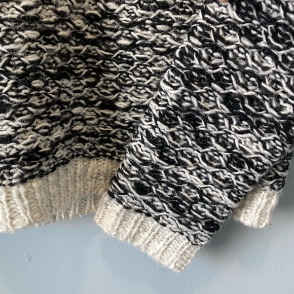 Banana Republic Fringe Chunky Knit Wool Blend Alpaca Sweater Small - Picture 4 of 8